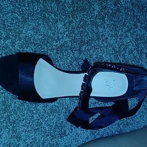 NY & C heels size 7